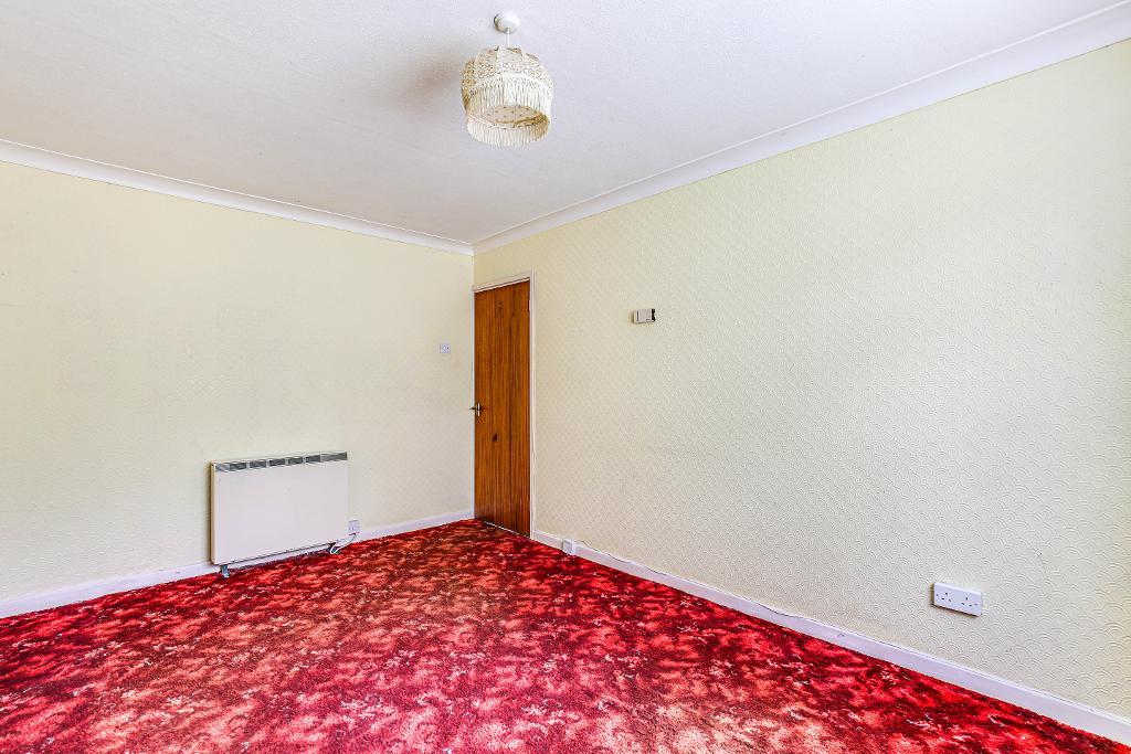2 Bedroom Maisonette for Sale in South Croydon, CR2 8SG