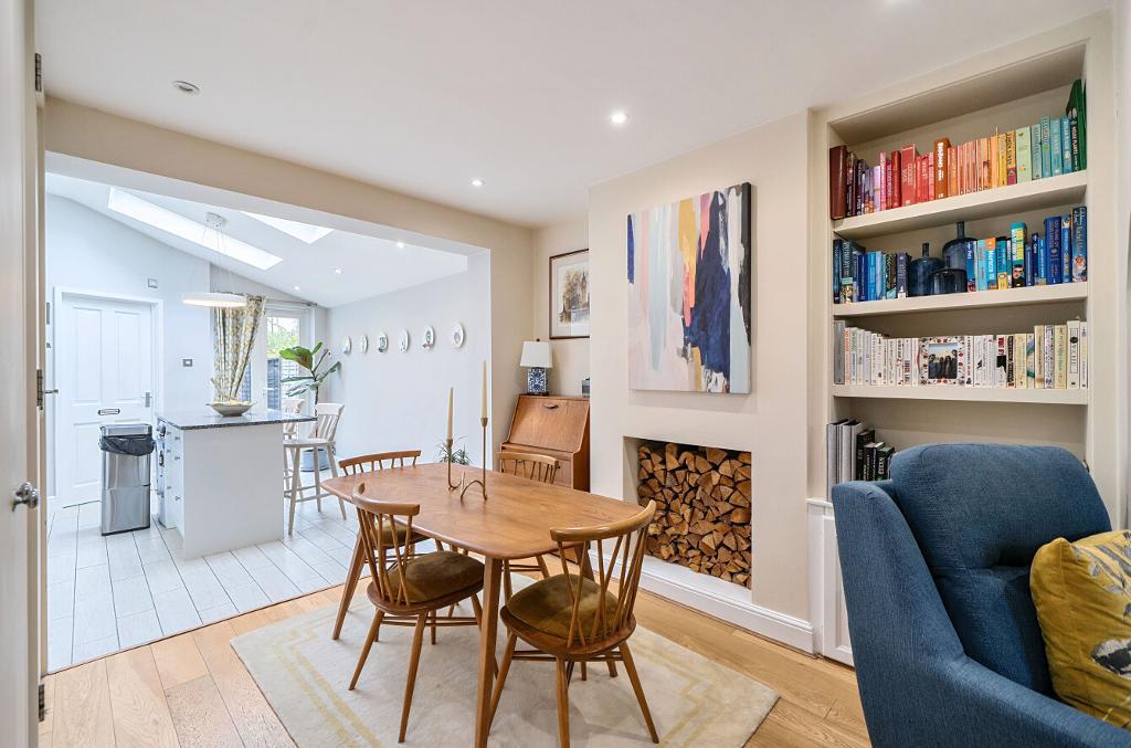 2 Bedroom Terraced for Sale in South Croydon, CR2 6HS