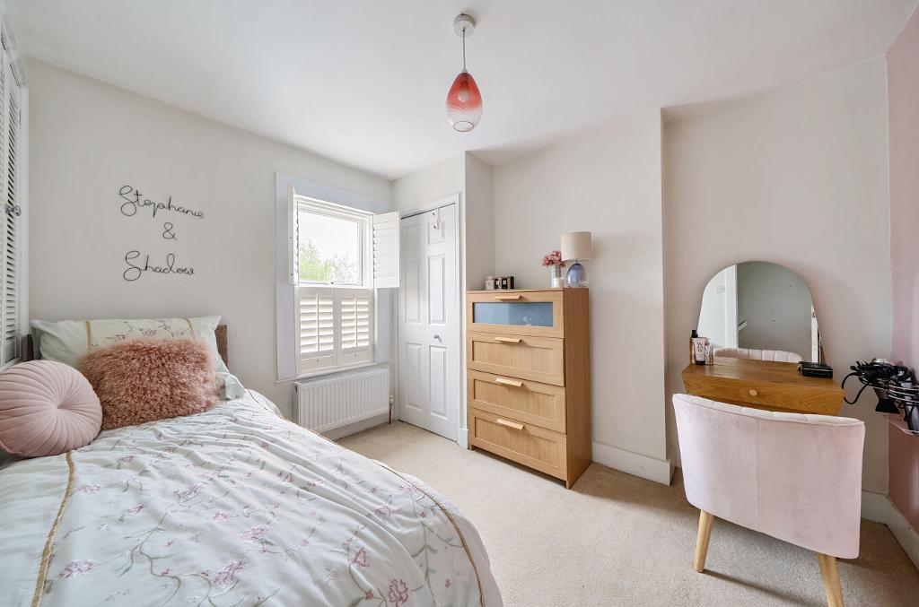 2 Bedroom Terraced for Sale in South Croydon, CR2 6HS