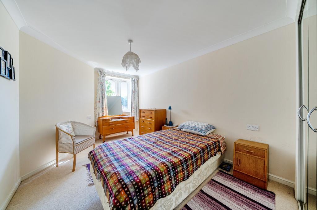 2 Bedroom Retirement Property for Sale in Warlingham, CR6 9DX