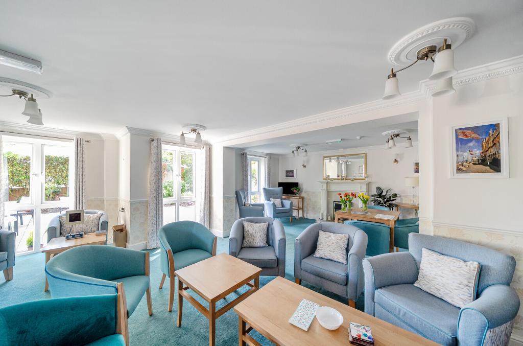 2 Bedroom Retirement Property for Sale in Warlingham, CR6 9DX