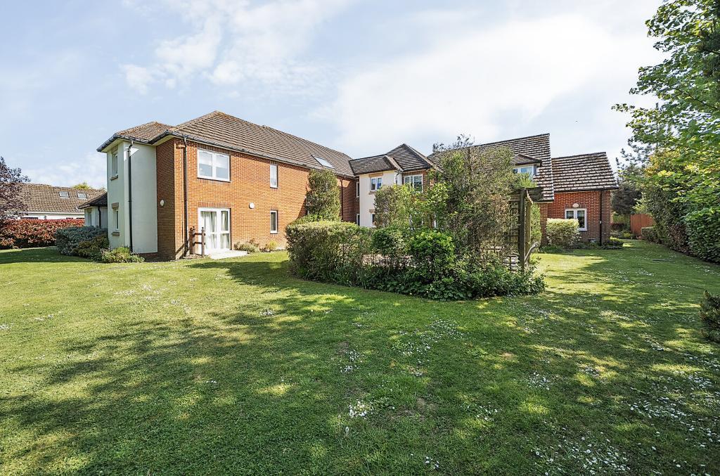 2 Bedroom Retirement Property for Sale in Warlingham, CR6 9DX