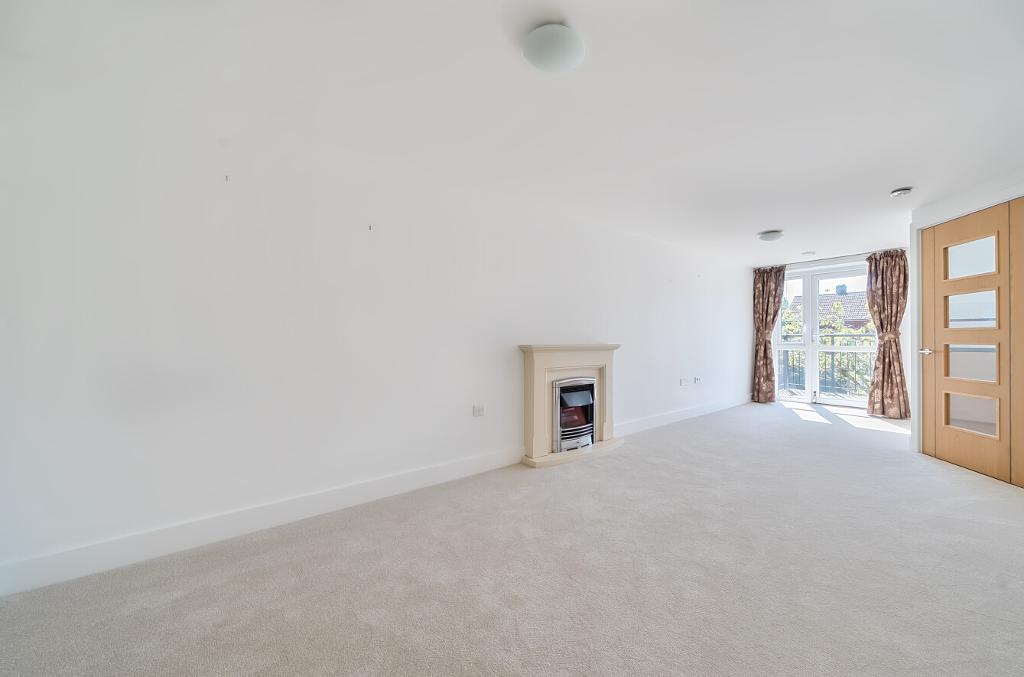 1 Bedroom Retirement Property for Sale in Sanderstead, CR2  9LB
