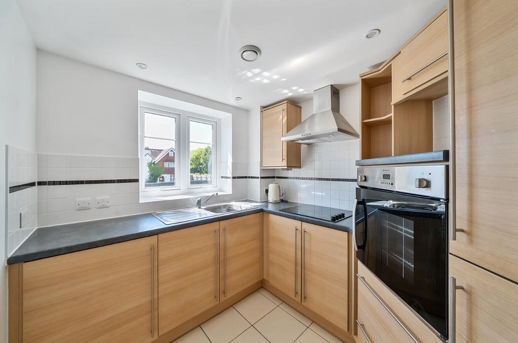 1 Bedroom Retirement Property for Sale in Sanderstead, CR2  9LB