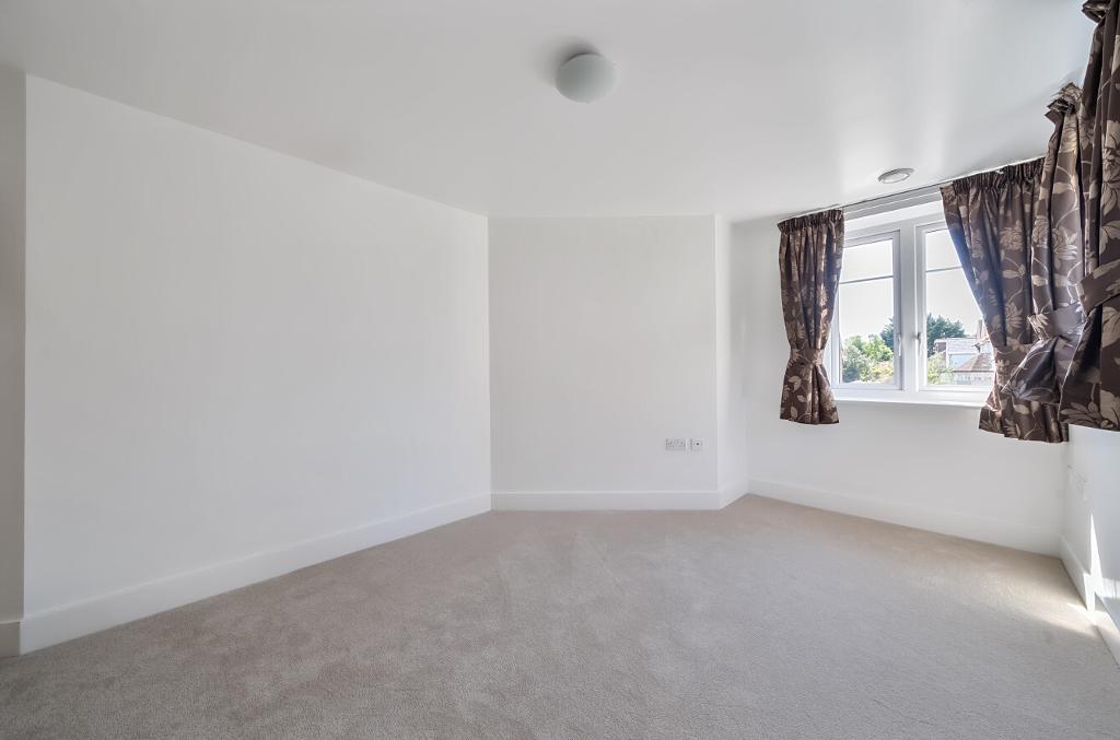 1 Bedroom Retirement Property for Sale in Sanderstead, CR2  9LB
