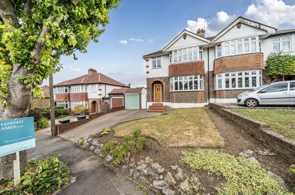 3 Bedroom Semi-Detached for Sale in Sanderstead, CR2 0HU