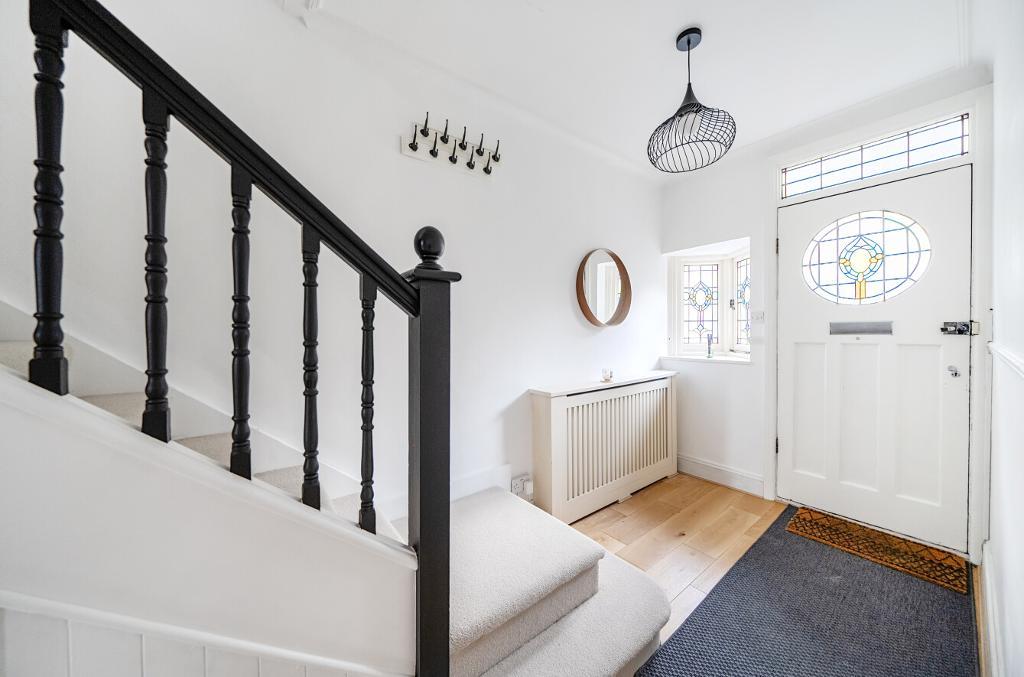 3 Bedroom Terraced for Sale in South Croydon, CR2 6JE