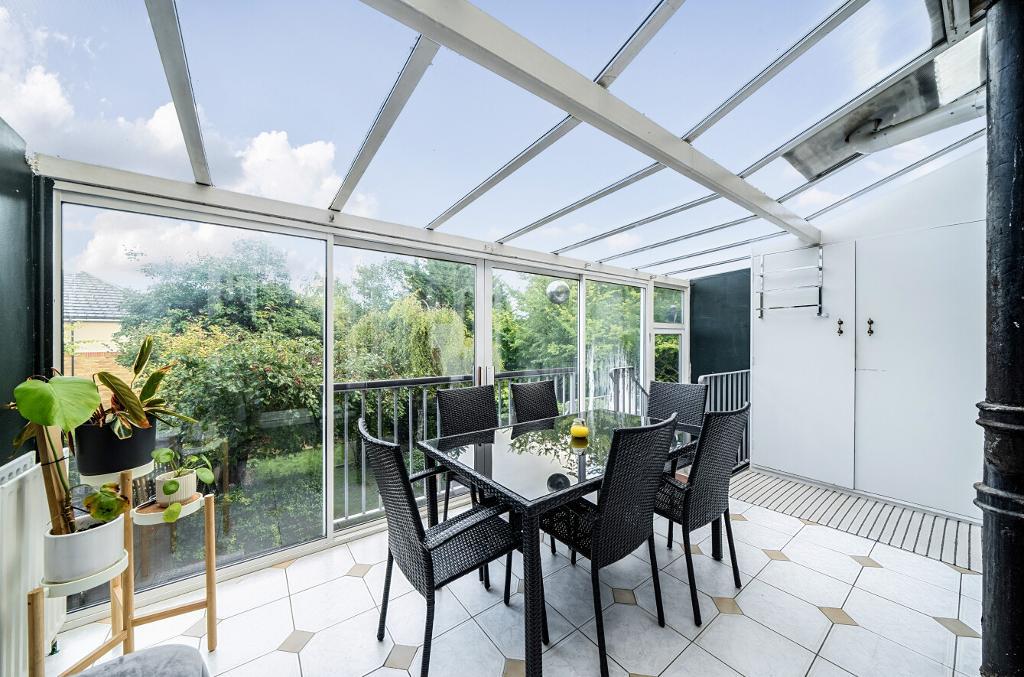 3 Bedroom Terraced for Sale in South Croydon, CR2 6JE