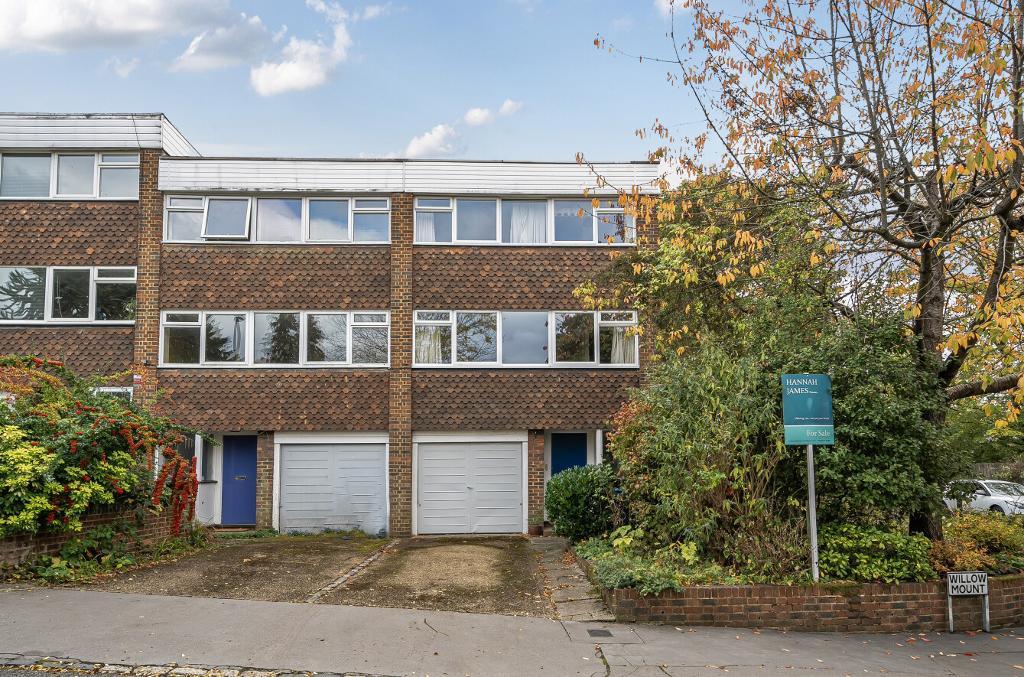 4 Bedroom End Terraced for Sale in Croydon, CR0 5LD