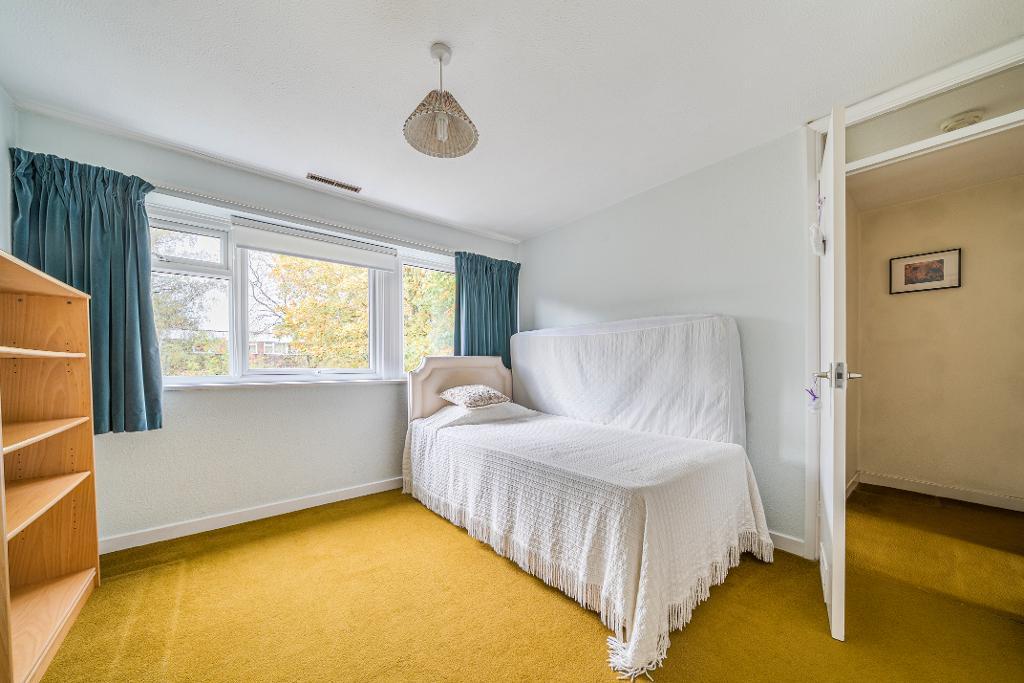 4 Bedroom End Terraced for Sale in Croydon, CR0 5LD