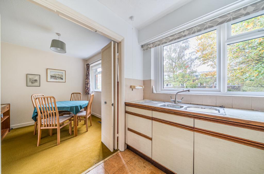 4 Bedroom End Terraced for Sale in Croydon, CR0 5LD