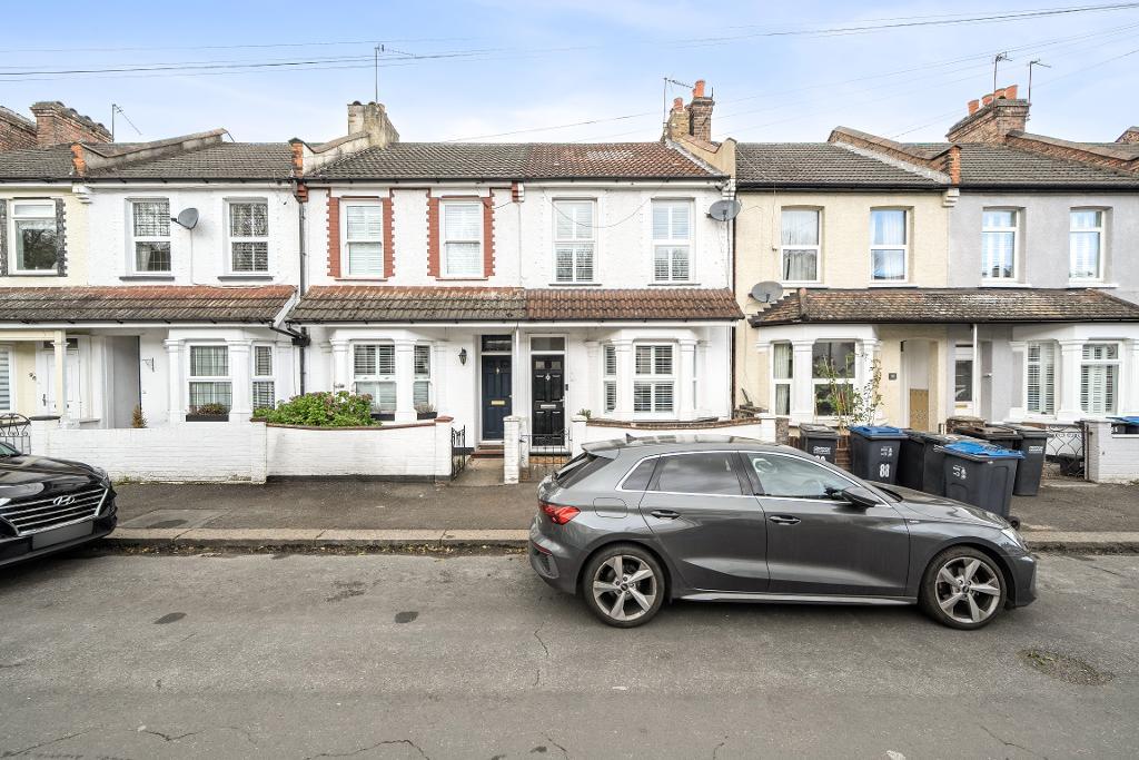 2 Bedroom Terraced for Sale in Purley, CR8 2PB