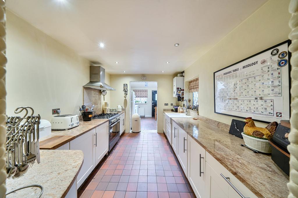 2 Bedroom Terraced for Sale in Purley, CR8 2PB