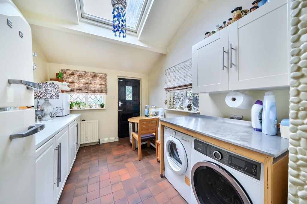 2 Bedroom Terraced for Sale in Purley, CR8 2PB