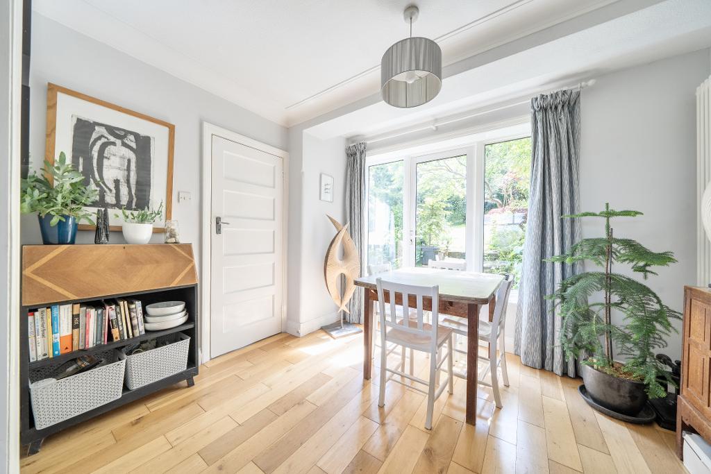 3 Bedroom Semi-Detached for Sale in Purley, CR8 1EF