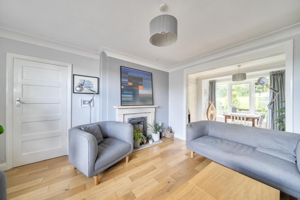 3 Bedroom Semi-Detached for Sale in Purley, CR8 1EF