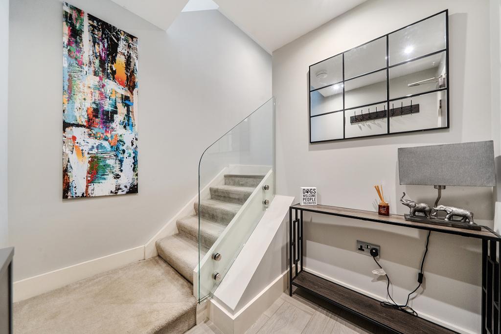 3 Bedroom Apartment for Sale in Croydon, CR2 0SA