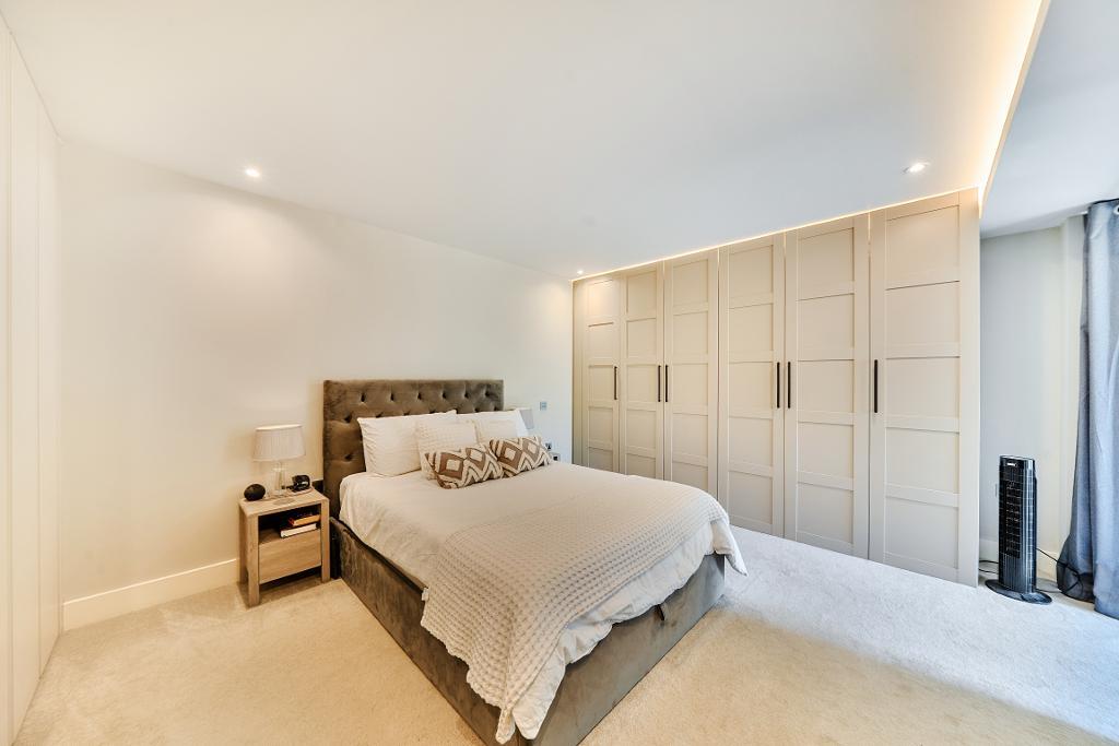 3 Bedroom Apartment for Sale in Croydon, CR2 0SA