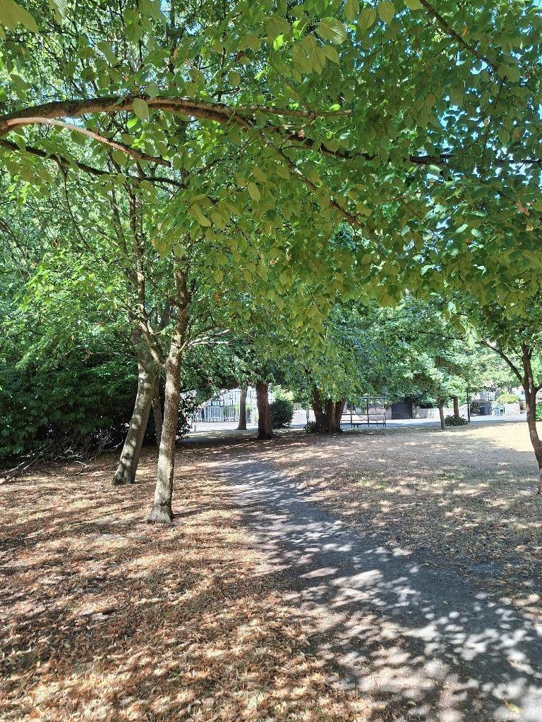 2 Bedroom Apartment for Sale in South Croydon, CR2 9LA