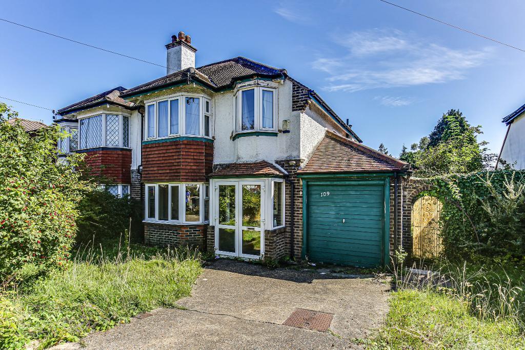 3 Bed Semi-Detached Property for Sale in South Croydon, CR2 9NJ