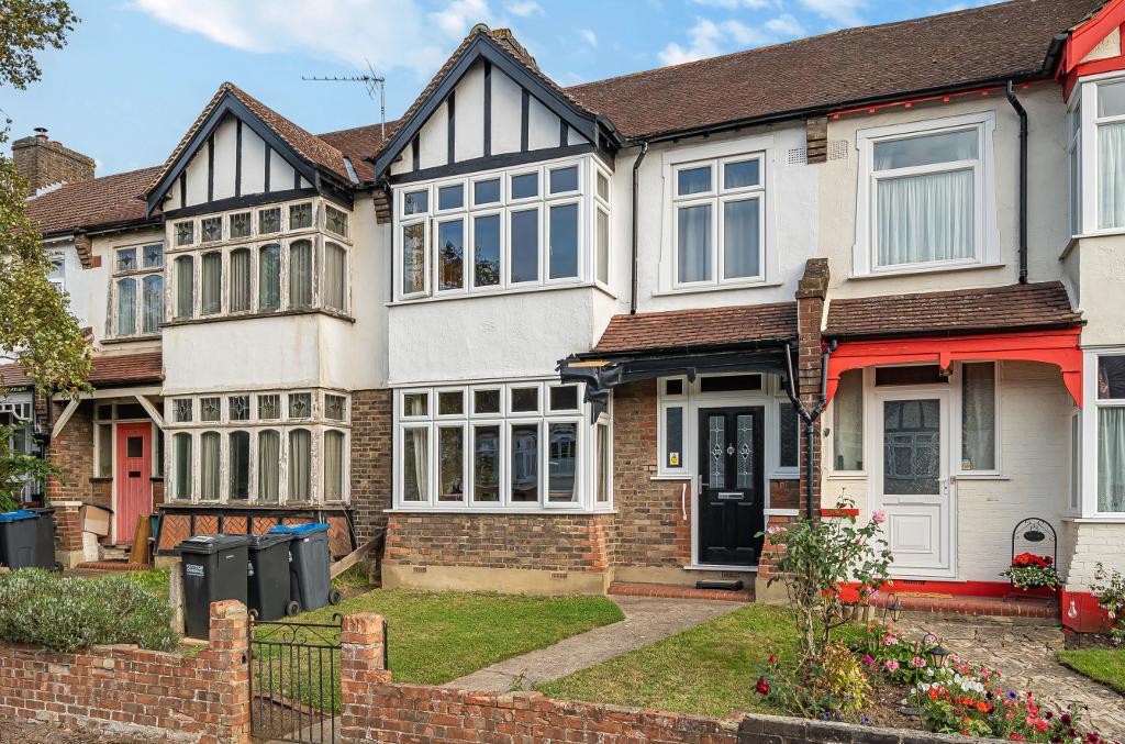 3 Bed Terraced Property for Sale in South Croydon, CR2 0NF