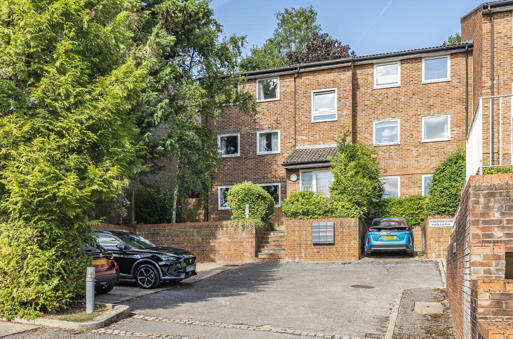 Montana Close, Sanderstead, CR2 0AT